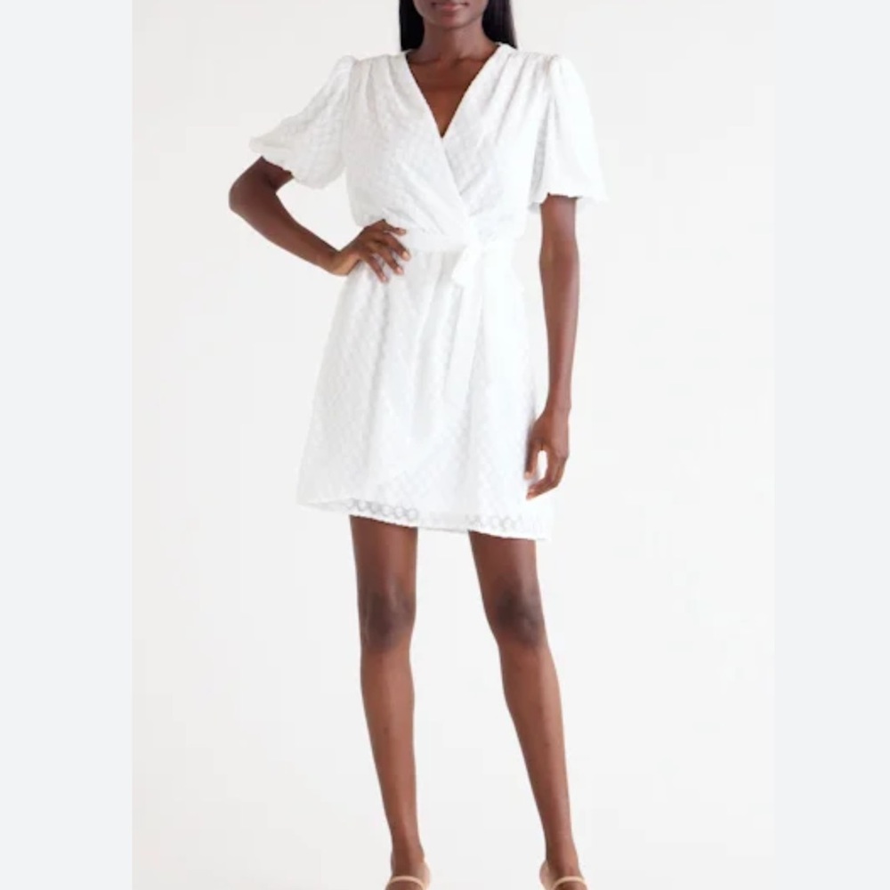 Fraiche By J Faux Wrap Mini Dress Size XL Puff Sleeve Swiss Dot Color White